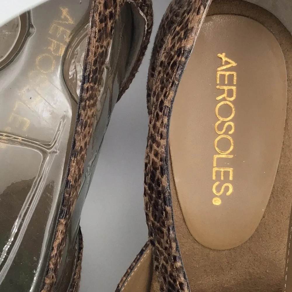 Aerosoles Fax Benefit Open Toed Strappy Heel Tan Snake 8.5 M NWOT
Never Worn - Picture 4 of 5